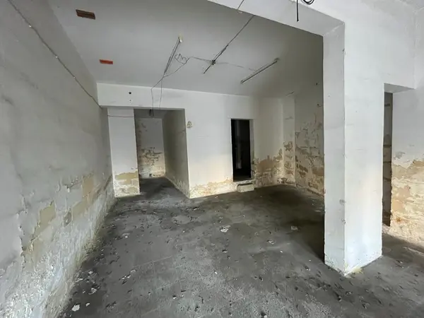 Balluta Seafront TakeAway for rent with class 4D