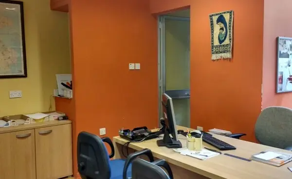 Offices in Malta: Showroom / office for rent in St Venera