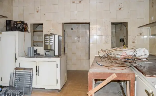 Shops to let Malta: Cospicua 18sqm premises for rent