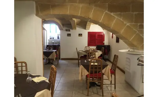 Restaurants for Rent in Malta: 180sqm Restaurant For Rent in Valletta