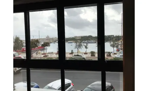Offices in Malta: Sliema seafront 160sqm office available