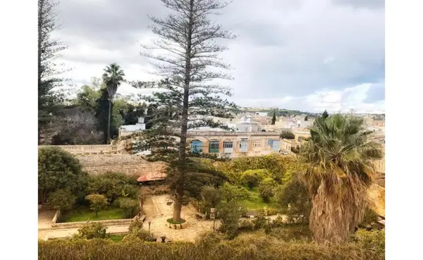 Office to let in Balzan with an area of 240sqm