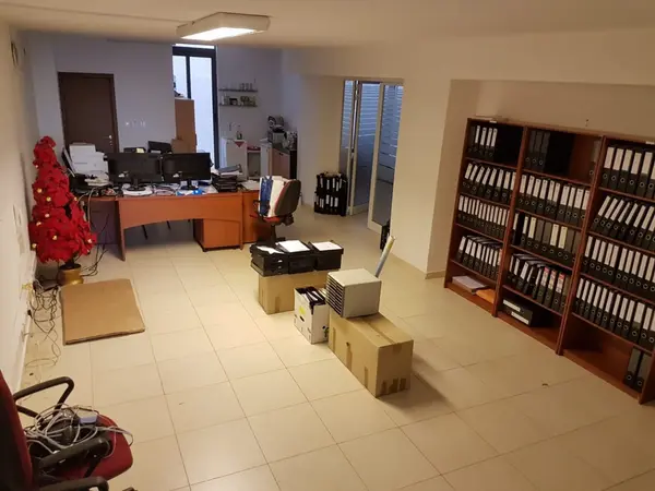The office Malta: Office with Class 4B permit in Ta Xbiex for sale