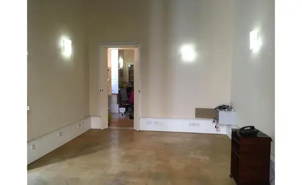 Office to let Malta: commercial premises situated in a historical palazzo