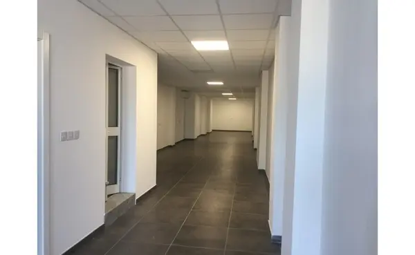 Office to let Malta: Msida 100sqm commercial premises for rent