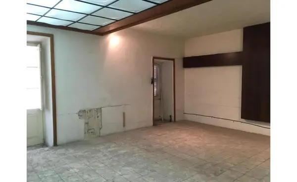 Office to let Malta: Valletta 292sqm commercial premises for rent in converted house