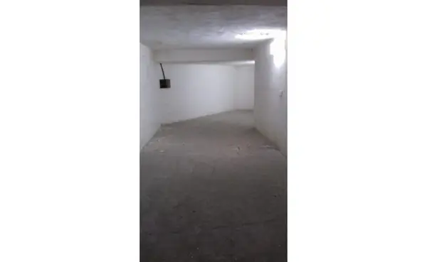 Real estate Malta: Marsascala 4 car semi-basement garage for rent