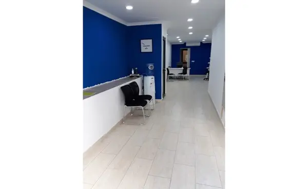 Shop to let Malta: St Julian's street level shop / office to rent