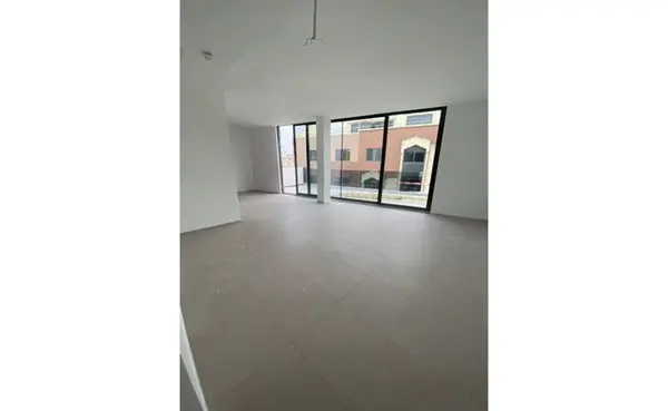 Office to let Malta: Sliema 185sqm brand new commercial premises for rent