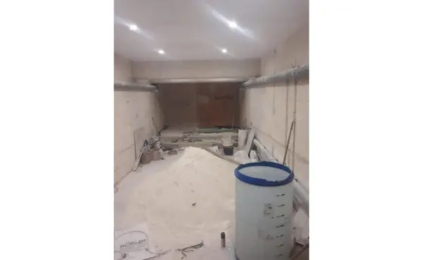 Shops for rent in Malta: Qawra commercial premises to let