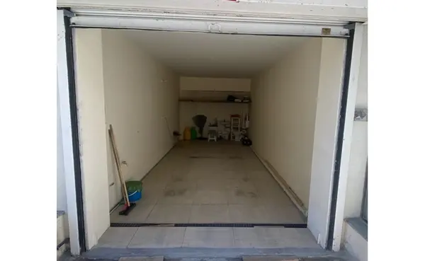 Real estate Malta: Qawra 1 car garage for rent