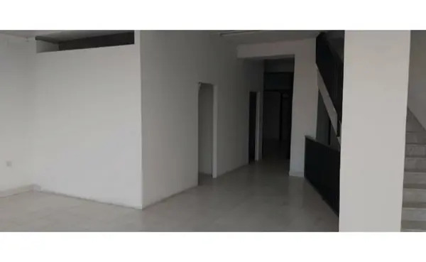 Shops for rent in Malta: 210sqm showroom in Qormi
