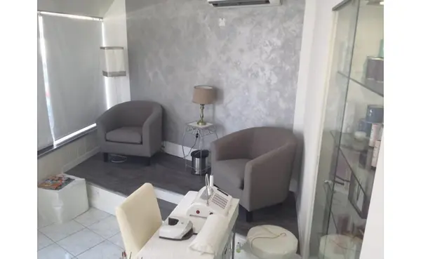 Shop to let in Malta: Birkirkara shop / salon for rent in a prime location