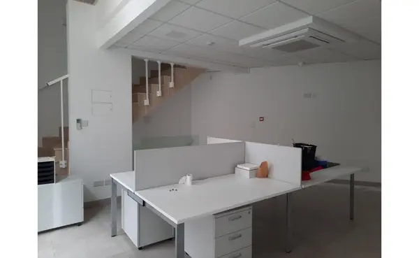 Offices for rent in Malta: Sliema corner shop / office to let with an area of 140sqm