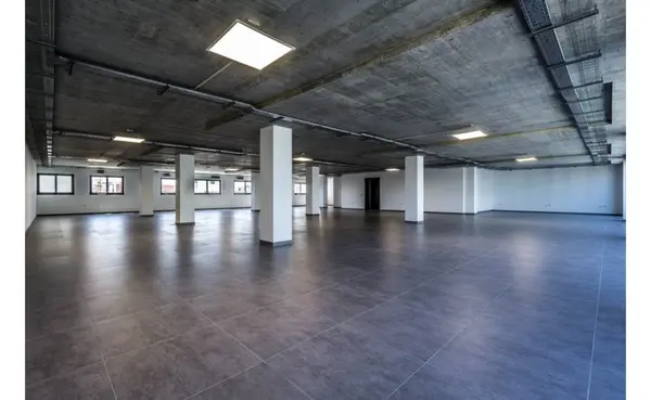 Offices for rent in Malta: Ta' Xbiex 186sqm Ground Floor Shop or Office in a Good Street