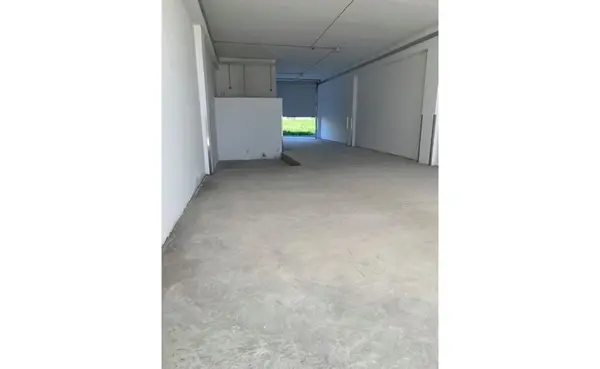 Shops for rent in Malta: 157sqm commercial premises to let in Naxxar