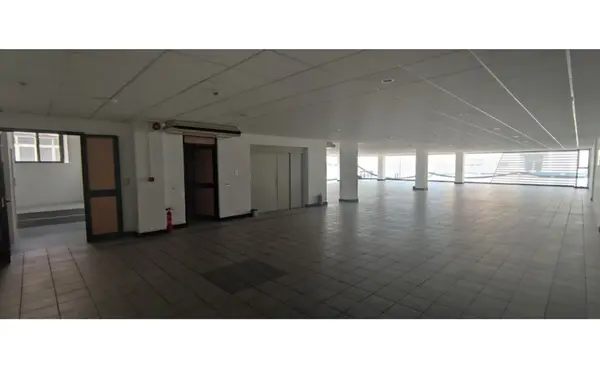 Offices for rent Malta: 518sqm office to let in Burmarrad