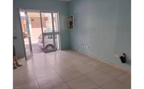 Shops to let in Malta: San Gwann commercial property for rent