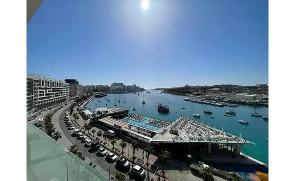 Office to let in Malta: Furnished 375sqm commercial premises for rent on the Strand seafront
