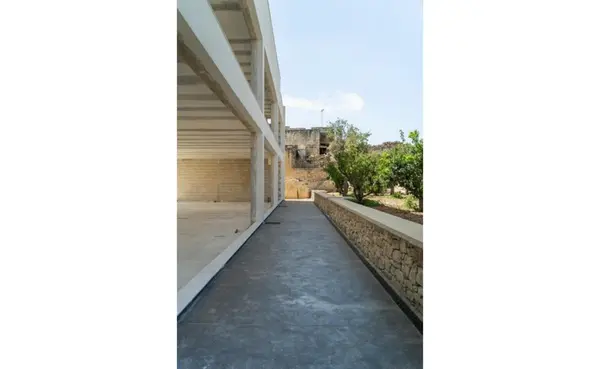 Qormi commercial premises for rent with an area of 460sqm