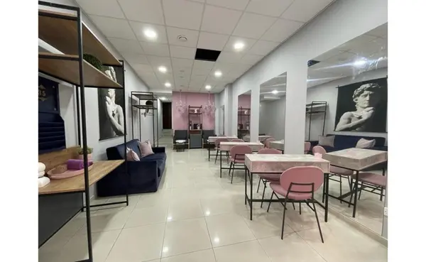 Shops for rent in Malta: Sliema 60sqm commercial premises with class 4B permits