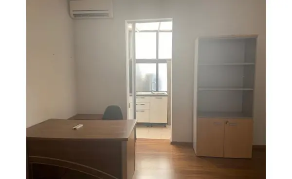 Offices to let Malta: 80sqm first floor office to let in Marsa