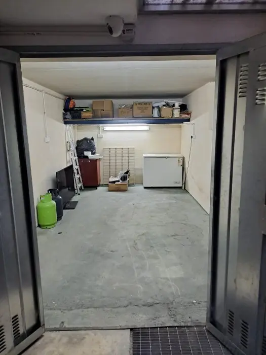 Real estate Malta: Qawra 1 car garage for rent
