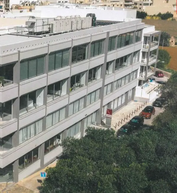 Spacious Finished Office to let in mosta