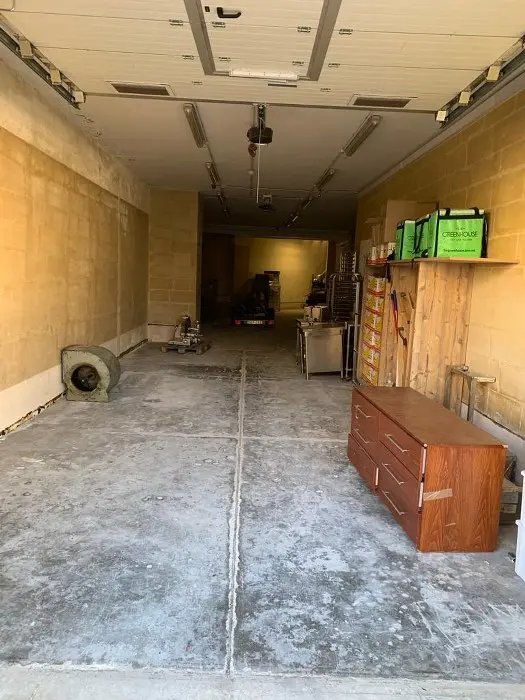 Prime Commercial Hub: Convertible 250sqm shop in Swieqi