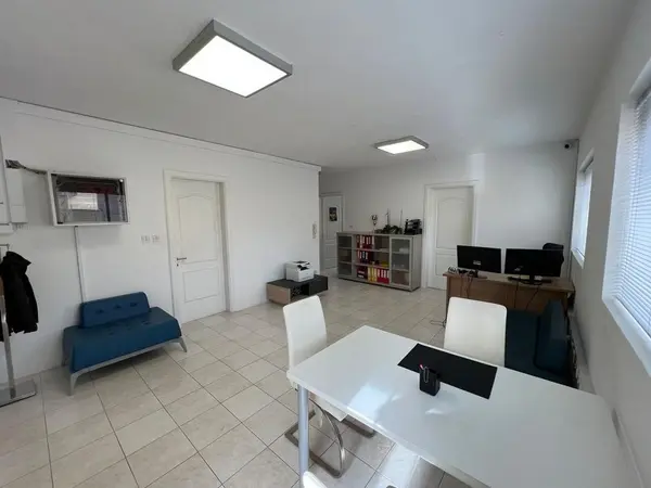 Office to let Malta: Gzira 80sqm office for rent