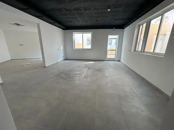 Office to let Malta: Gzira 150sqm commercial premises for rent