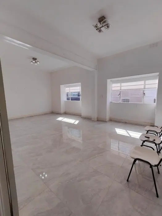 Office to let in Malta: Ta' Xbiex 180sqm premises for rent