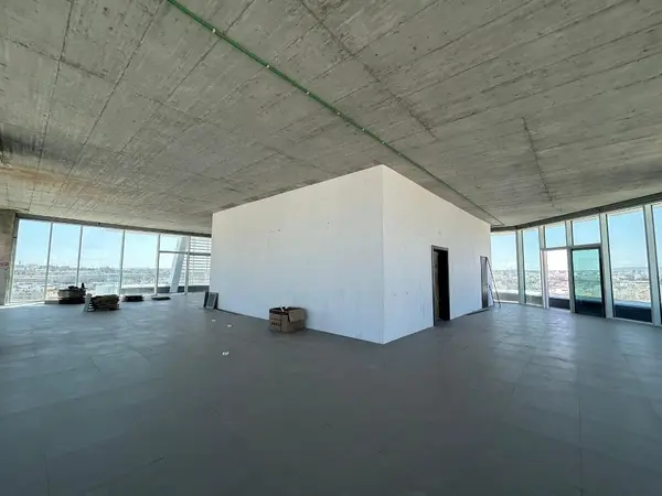 Office for rent in Ta xbiex that consists of 208sqm for rent