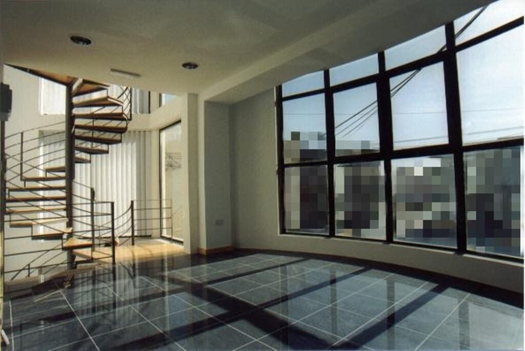 Spacious Qormi Garage - Office or Retail Potential